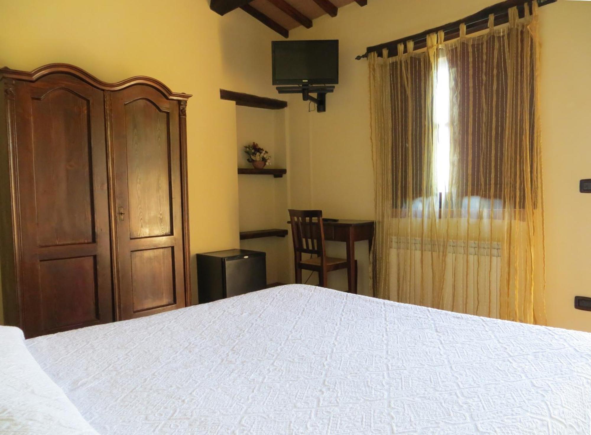 Agriturismo Casale Delle Lucrezie Todi Kültér fotó
