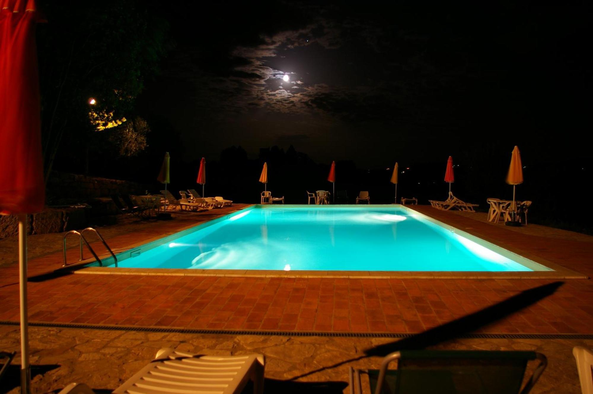 Agriturismo Casale Delle Lucrezie Todi Kültér fotó